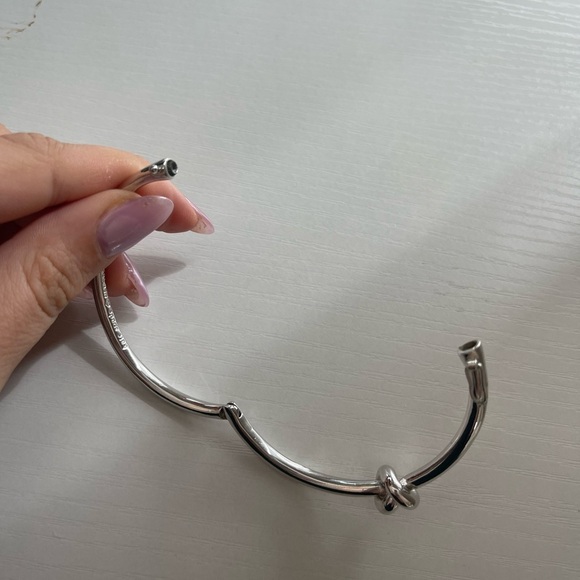 Kate Spade Silver Bracelet Knot - Picture 6 of 6
